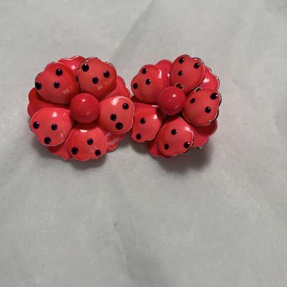 Vintage Jewelry - Vintage Hot Pink Polka Dot Flower earrings